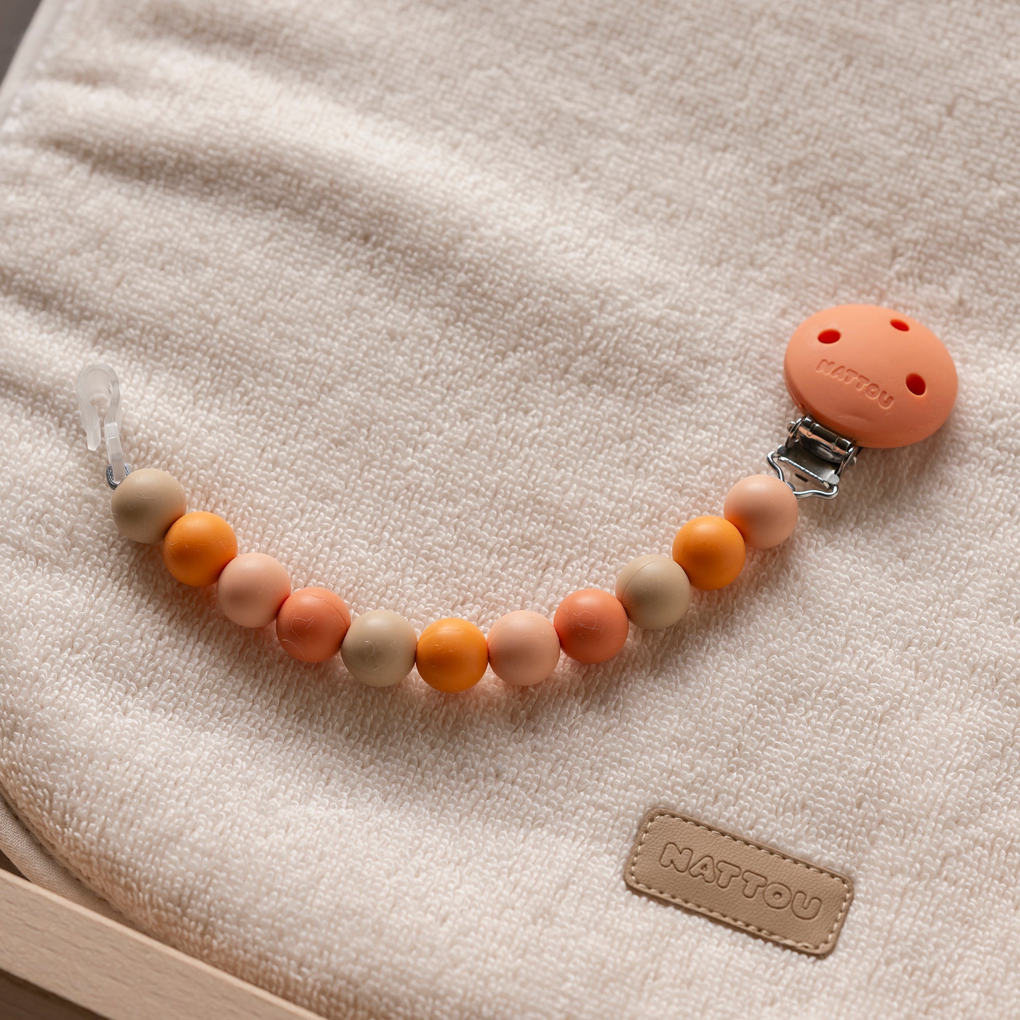 Nattou Clip Chupeta Silicone Beje Terracota - Farmácia Garcia