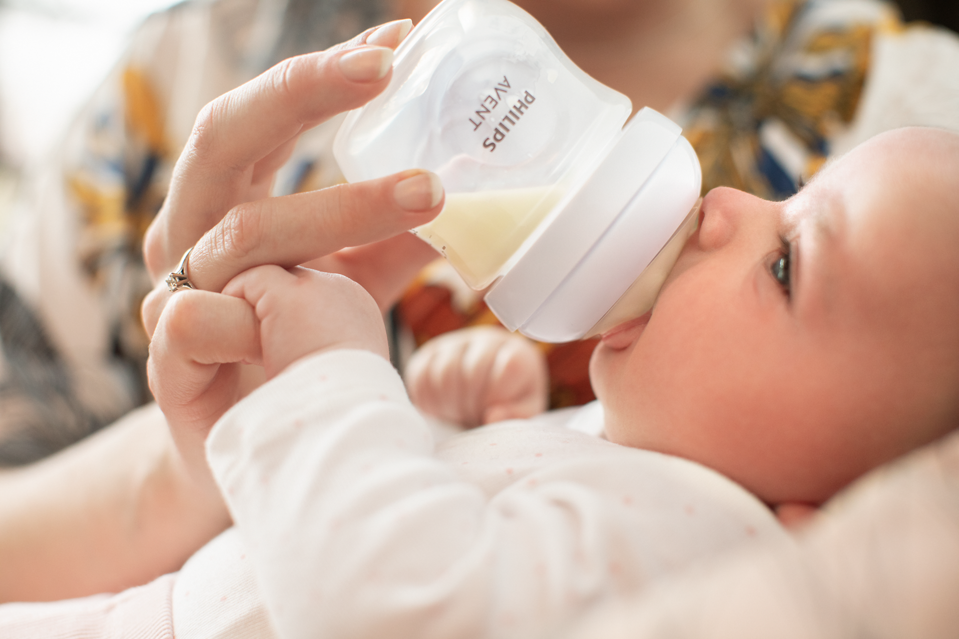 Philips Avent Biberão Natural Response 125ml - Farmácia Garcia