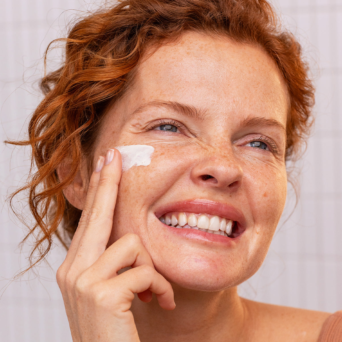 SVR Sun Secure Fluido Photo-Age SPF50+ 40ml - Farmácia Garcia