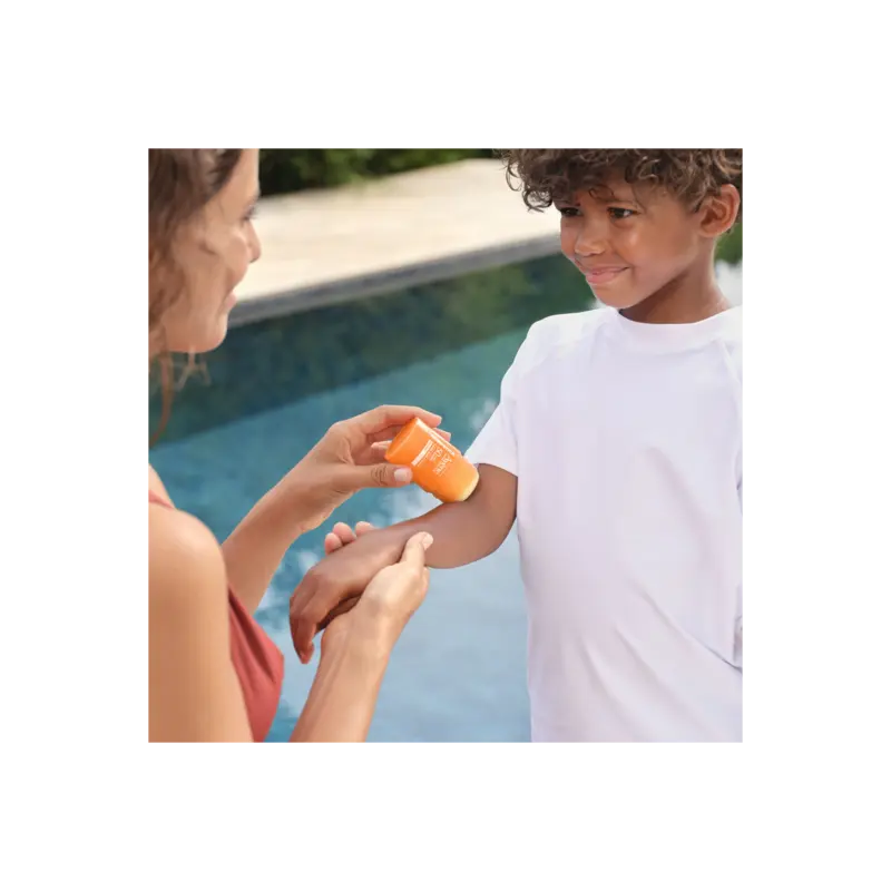 Avene Solar Ultra Stick Invisível SPF50 45g - Farmácia Garcia